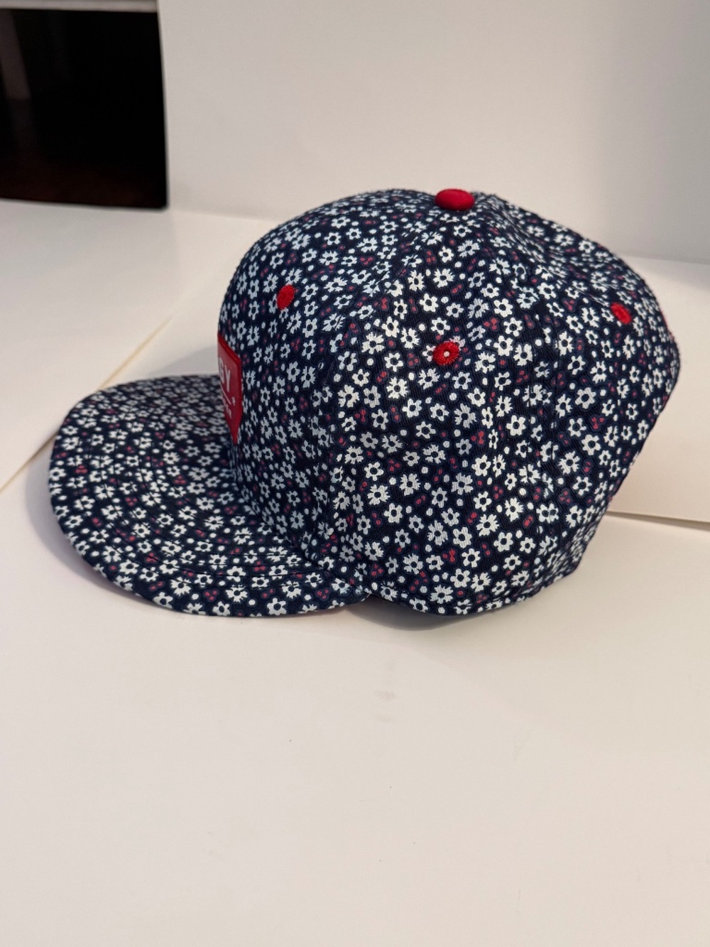 Justin Bieber Swaggy Hat - Picture 2 of 6